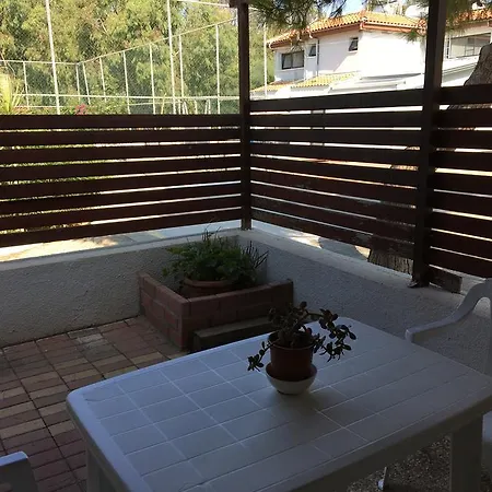 Kermia Beach Bungalow 3 בית נופש